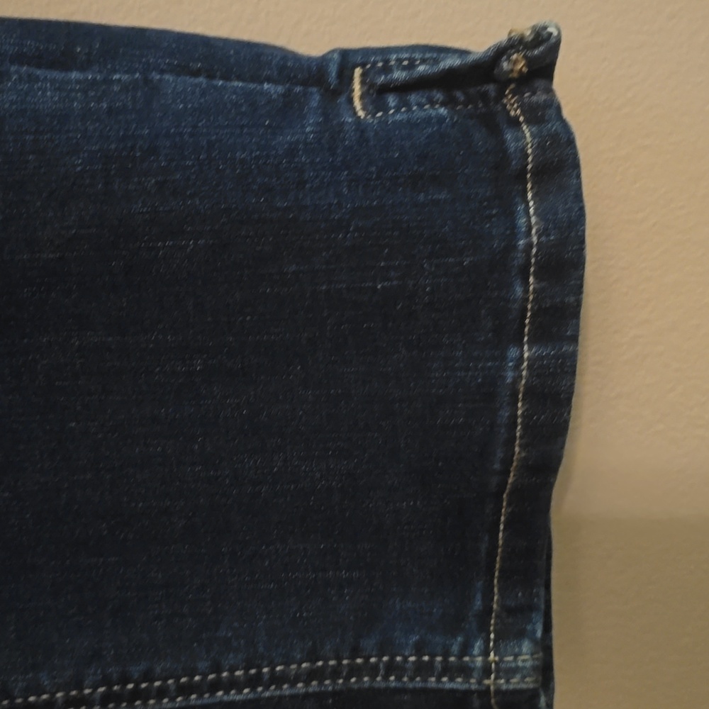 New Liz Claiborne Women's 6 Sara Crop Mid Rise Denim Jeans - Picture 3 of 9